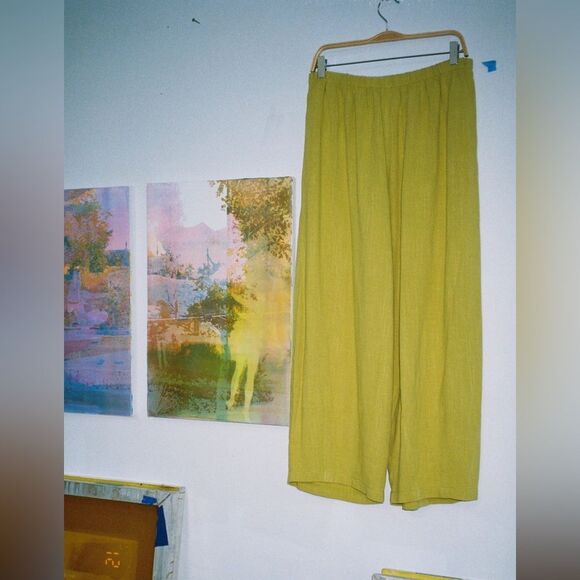 European linen chartreuse straight leg pants - Picture 3 of 7